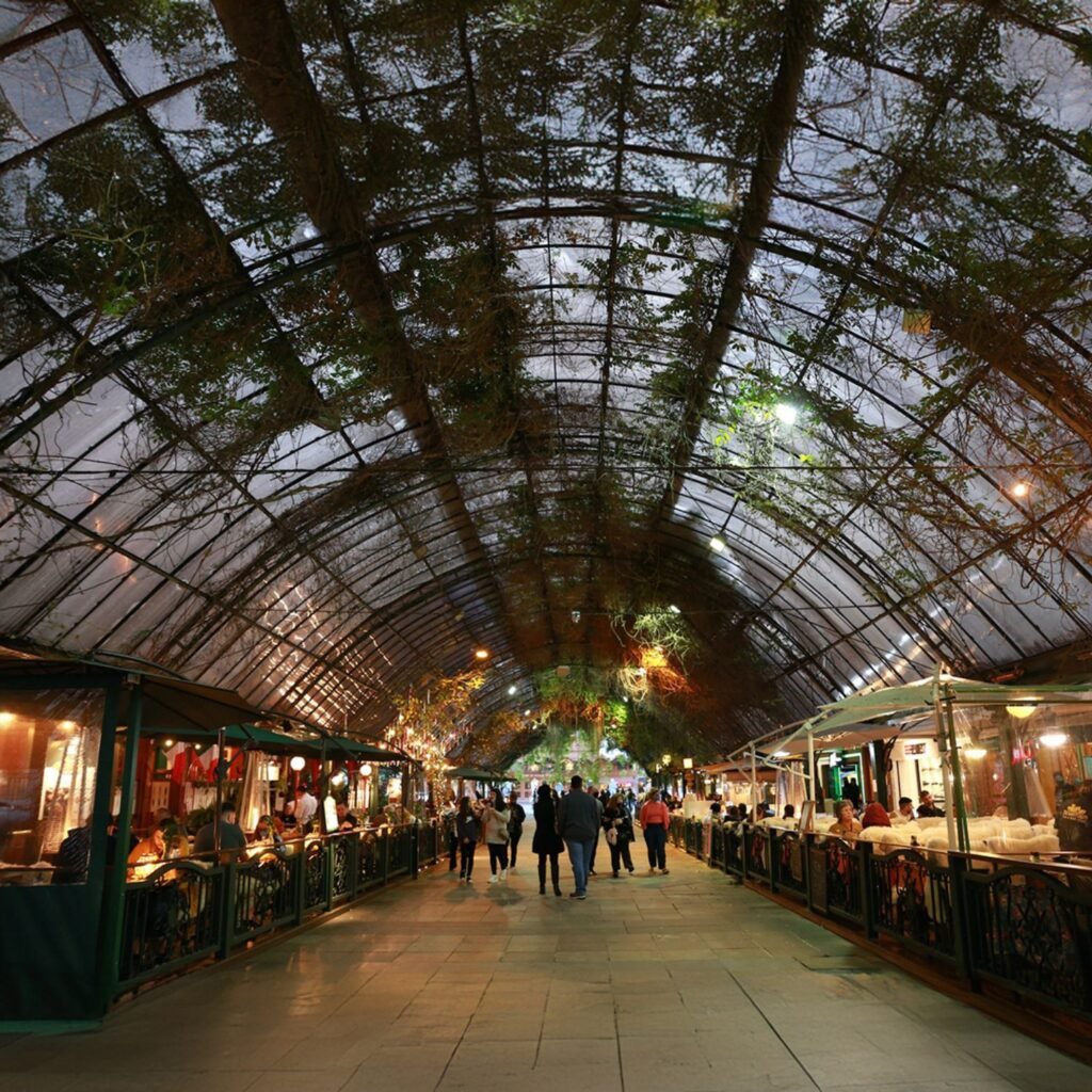 Rua Coberta em Gramado - Gramado é repleta de experiências que marcam e inspiram​ os turistas